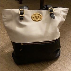 Emma Fox 2 toned black and white leather purse